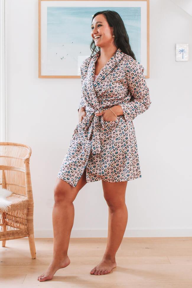 Bia Short Robe - Pastel Leopard - Lounging and sleepwear luxury robes