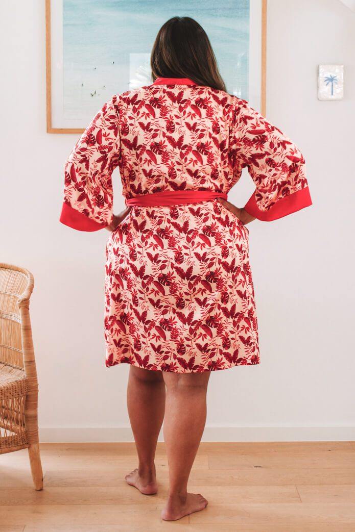 Rhea Short Robe - Red Tropical Floral Print – Robe Therapy